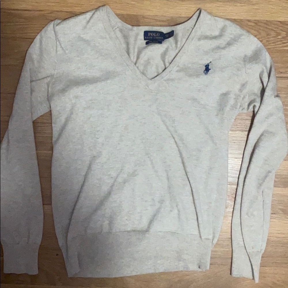 Polo v neck sweater